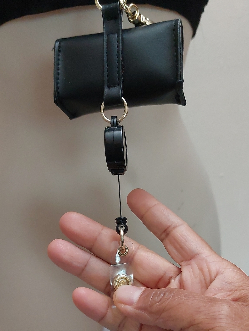 BBW Wearable Chain Snapcase Pocketbac Holder Retractable ID Badge Card Holder - Picture 5 of 6